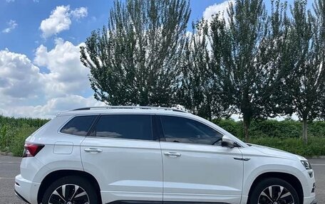 Skoda Karoq I, 2023 год, 2 200 000 рублей, 8 фотография