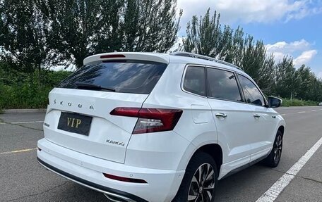 Skoda Karoq I, 2023 год, 2 200 000 рублей, 7 фотография