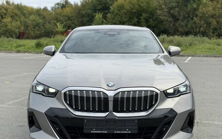 BMW 5 серия, 2025 год, 7 950 000 рублей, 2 фотография