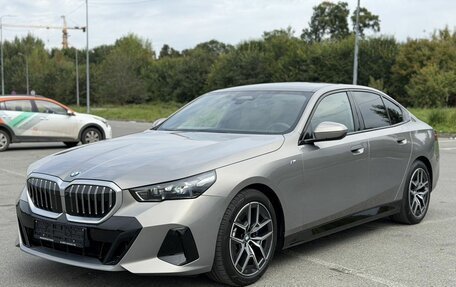 BMW 5 серия, 2025 год, 7 950 000 рублей, 3 фотография