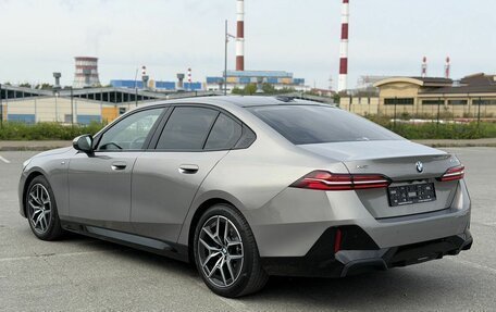 BMW 5 серия, 2025 год, 7 950 000 рублей, 4 фотография