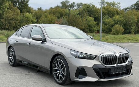 BMW 5 серия, 2025 год, 7 950 000 рублей, 7 фотография