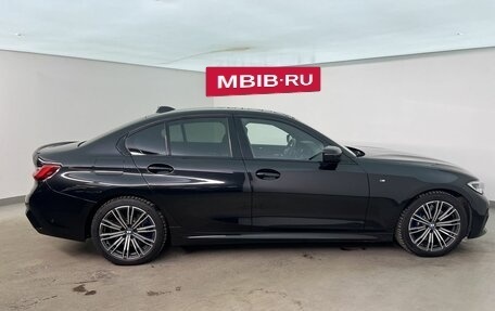 BMW 3 серия, 2019 год, 4 100 000 рублей, 6 фотография