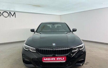 BMW 3 серия, 2019 год, 4 100 000 рублей, 3 фотография