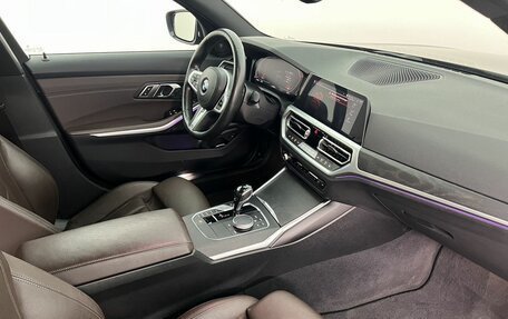 BMW 3 серия, 2019 год, 4 100 000 рублей, 12 фотография
