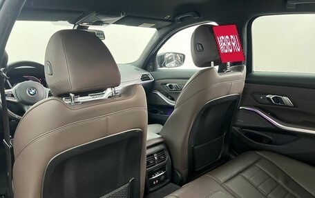 BMW 3 серия, 2019 год, 4 100 000 рублей, 15 фотография