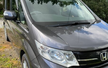 Honda Stepwgn IV, 2016 год, 1 620 000 рублей, 2 фотография