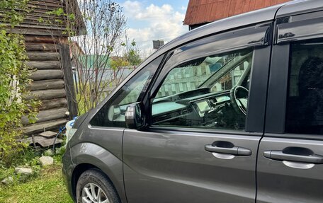 Honda Stepwgn IV, 2016 год, 1 620 000 рублей, 6 фотография
