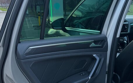 Volkswagen Tiguan II, 2016 год, 2 099 000 рублей, 25 фотография