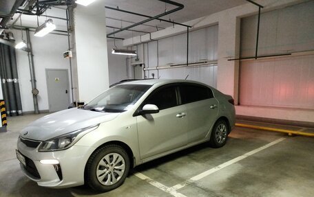KIA Rio IV, 2017 год, 1 100 000 рублей, 2 фотография