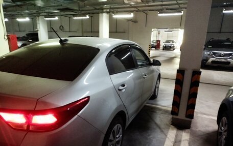 KIA Rio IV, 2017 год, 1 100 000 рублей, 4 фотография