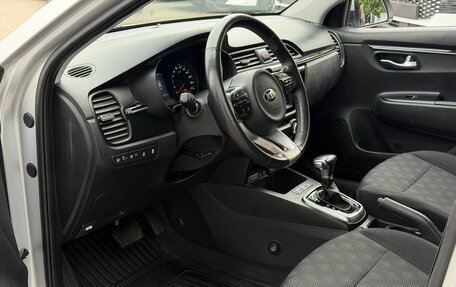 KIA Rio IV, 2019 год, 1 379 000 рублей, 8 фотография