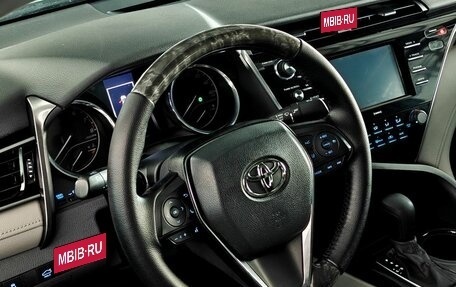 Toyota Camry, 2020 год, 2 100 000 рублей, 12 фотография