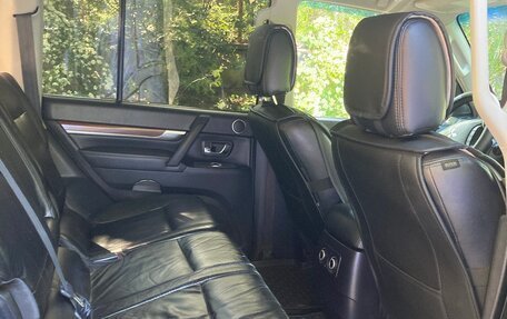 Mitsubishi Pajero IV, 2007 год, 1 800 000 рублей, 11 фотография