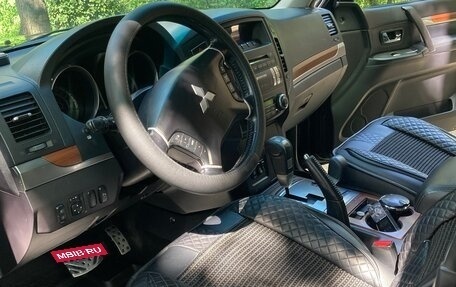 Mitsubishi Pajero IV, 2007 год, 1 800 000 рублей, 8 фотография