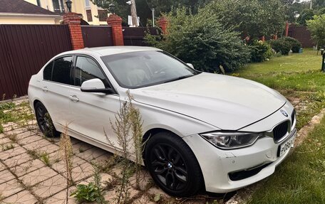 BMW 3 серия, 2012 год, 1 600 000 рублей, 3 фотография
