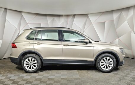 Volkswagen Tiguan II, 2020 год, 2 475 000 рублей, 5 фотография
