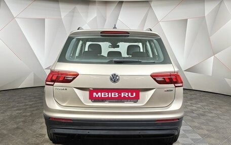 Volkswagen Tiguan II, 2020 год, 2 475 000 рублей, 7 фотография