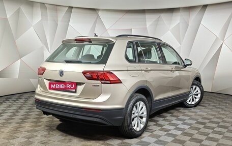 Volkswagen Tiguan II, 2020 год, 2 475 000 рублей, 11 фотография