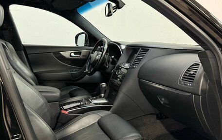 Infiniti QX70, 2013 год, 1 750 000 рублей, 9 фотография