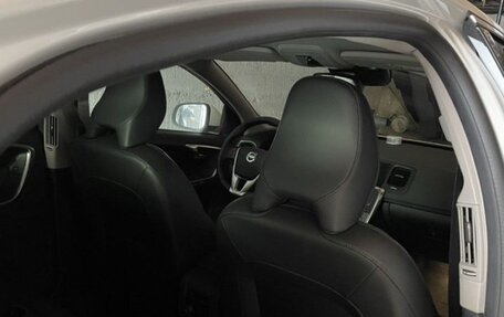 Volvo S60 III, 2018 год, 2 000 000 рублей, 10 фотография