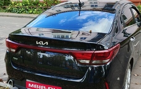 KIA Rio IV, 2021 год, 1 700 000 рублей, 2 фотография