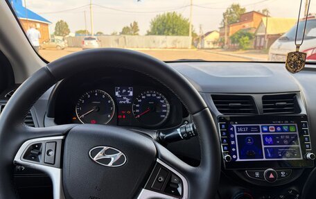 Hyundai Solaris II рестайлинг, 2015 год, 816 000 рублей, 7 фотография