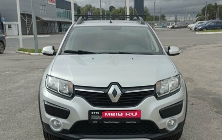 Renault Sandero II рестайлинг, 2017 год, 900 000 рублей, 2 фотография