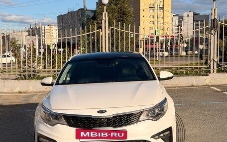 KIA Optima IV, 2019 год, 2 000 000 рублей, 2 фотография