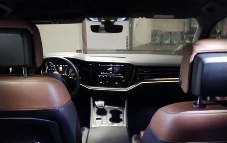 Volkswagen Touareg III, 2022 год, 7 600 000 рублей, 14 фотография