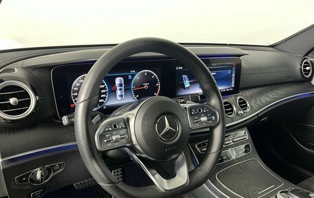 Mercedes-Benz E-Класс, 2019 год, 2 820 000 рублей, 12 фотография