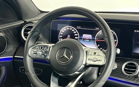 Mercedes-Benz E-Класс, 2019 год, 2 820 000 рублей, 16 фотография