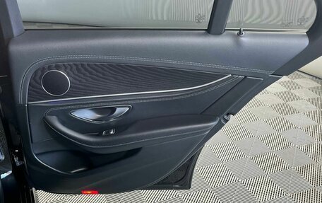 Mercedes-Benz E-Класс, 2019 год, 2 820 000 рублей, 31 фотография
