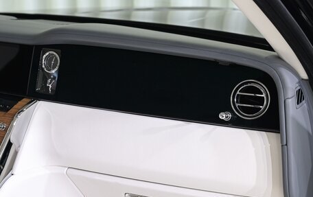 Rolls-Royce Cullinan, 2025 год, 46 900 000 рублей, 27 фотография