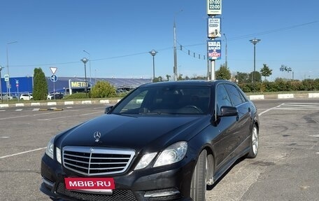 Mercedes-Benz E-Класс, 2013 год, 1 550 000 рублей, 2 фотография