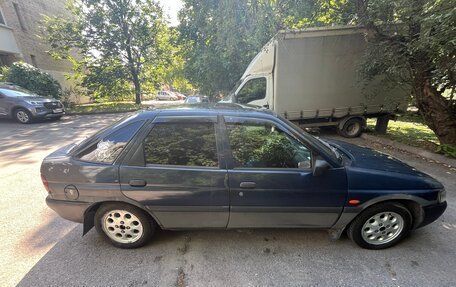 Ford Escort V, 1997 год, 115 000 рублей, 3 фотография