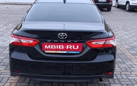 Toyota Camry, 2019 год, 2 400 000 рублей, 3 фотография