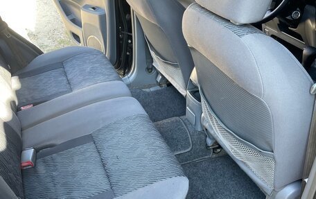 Toyota RAV4, 2003 год, 750 000 рублей, 10 фотография