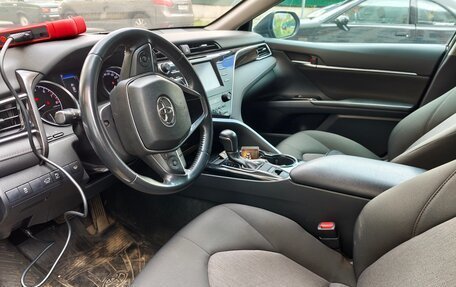Toyota Camry, 2020 год, 2 670 000 рублей, 6 фотография