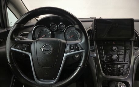 Opel Astra J, 2011 год, 590 000 рублей, 14 фотография