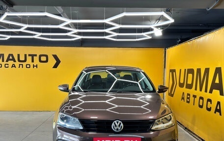 Volkswagen Jetta VI, 2017 год, 1 549 000 рублей, 2 фотография