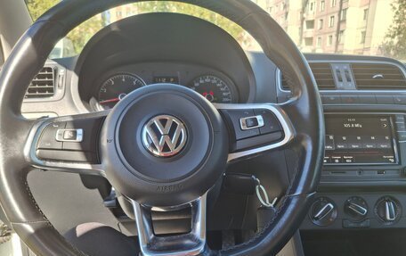 Volkswagen Polo VI (EU Market), 2020 год, 960 000 рублей, 3 фотография