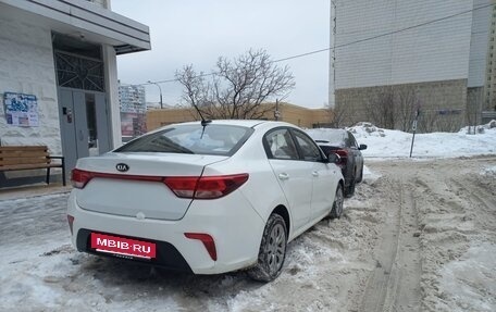 KIA Rio IV, 2018 год, 780 000 рублей, 4 фотография