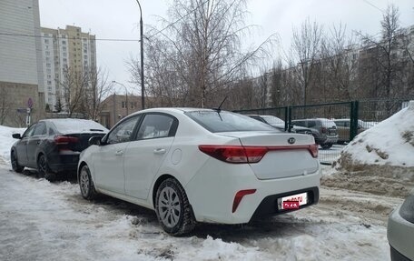 KIA Rio IV, 2018 год, 780 000 рублей, 3 фотография