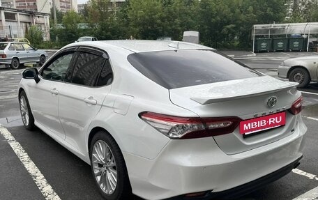 Toyota Camry, 2018 год, 2 500 000 рублей, 4 фотография