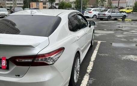 Toyota Camry, 2018 год, 2 500 000 рублей, 3 фотография