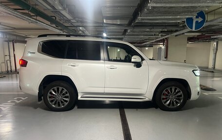 Toyota Land Cruiser, 2021 год, 11 750 000 рублей, 4 фотография