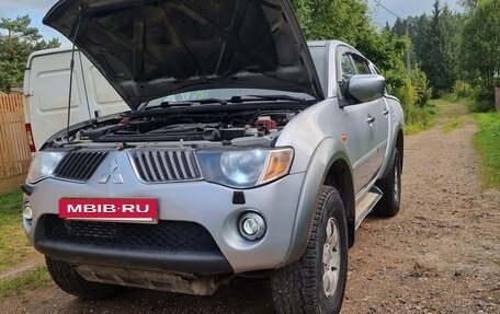 Mitsubishi L200 IV рестайлинг, 2008 год, 1 300 000 рублей, 3 фотография