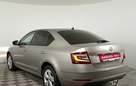 Skoda Octavia, 2017 год, 1 600 000 рублей, 5 фотография