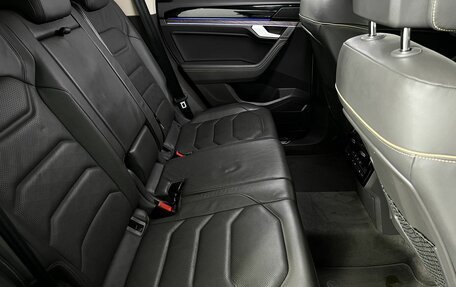 Volkswagen Touareg III, 2020 год, 4 500 000 рублей, 11 фотография